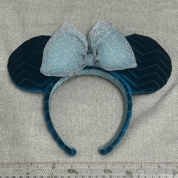 Disney Accessories - DISNEY PARKS Official Teal Chevron Minnie Ears
